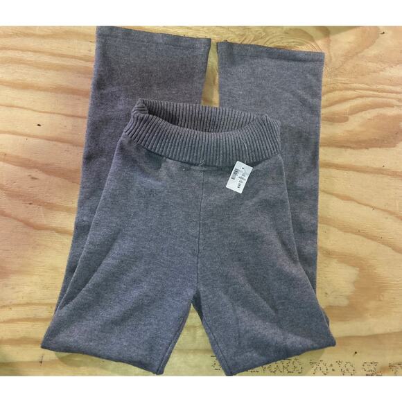 Aeropostale Women's Stretchy Knit Pants Size Medium Gray Flare- NWT - Picture 2 of 7